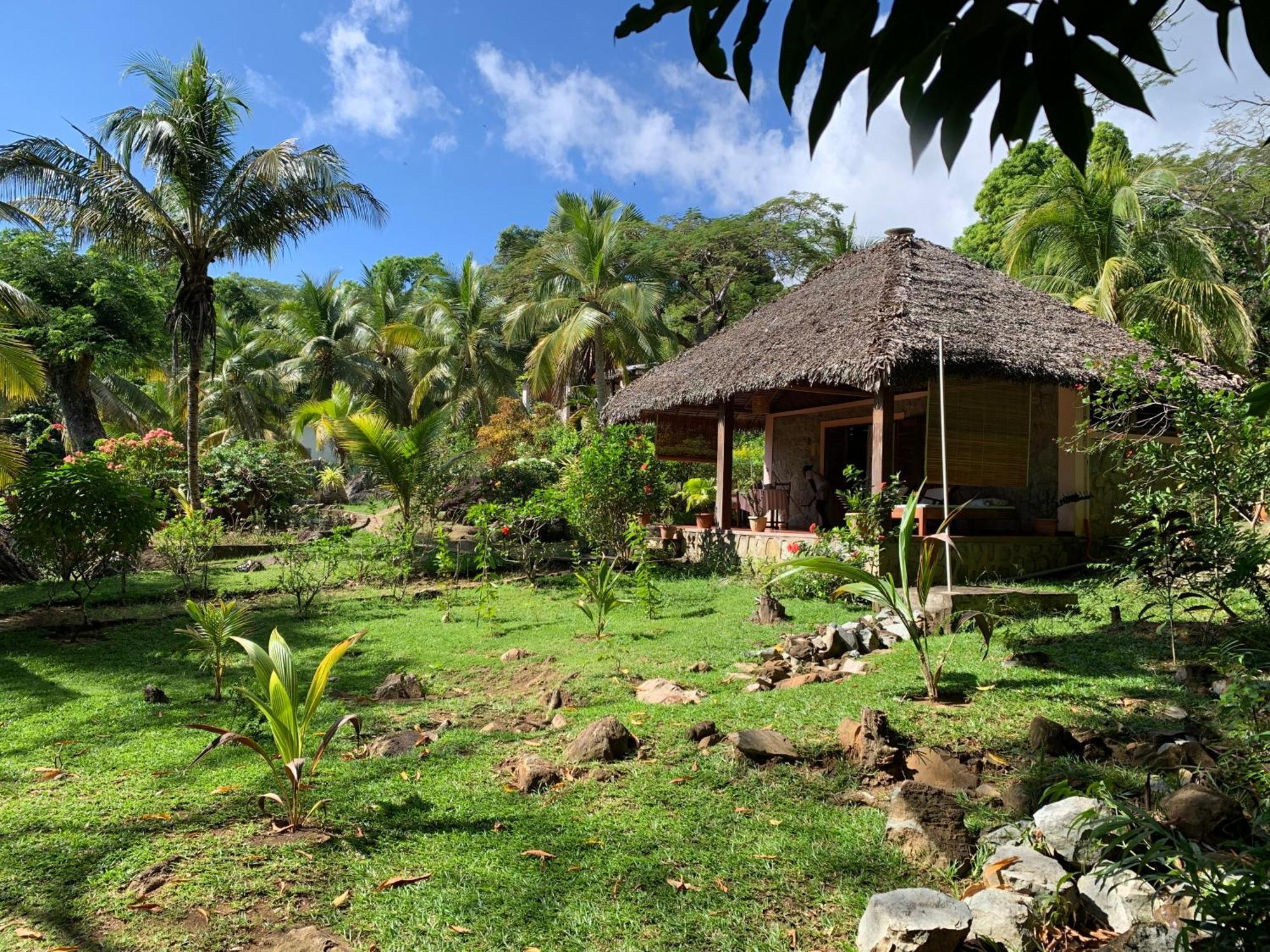 Andimaka Les Jardins D'Ankify Bed & Breakfast エクステリア 写真