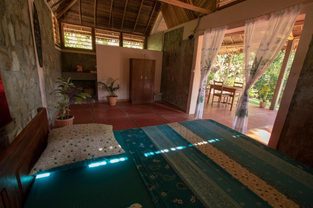Andimaka Les Jardins D'Ankify Bed & Breakfast エクステリア 写真